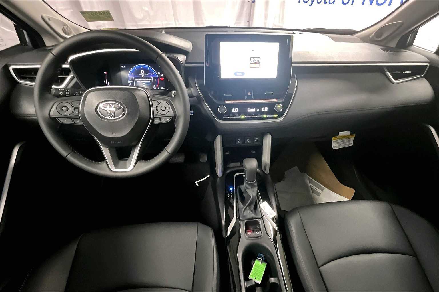 new 2025 Toyota Corolla Cross car, priced at $32,542
