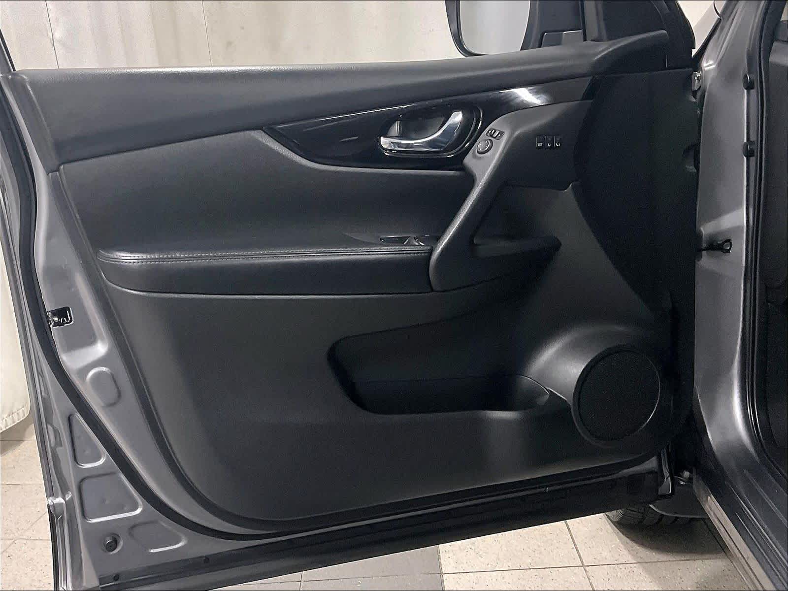 used 2022 Nissan Rogue Sport car, priced at $21,209