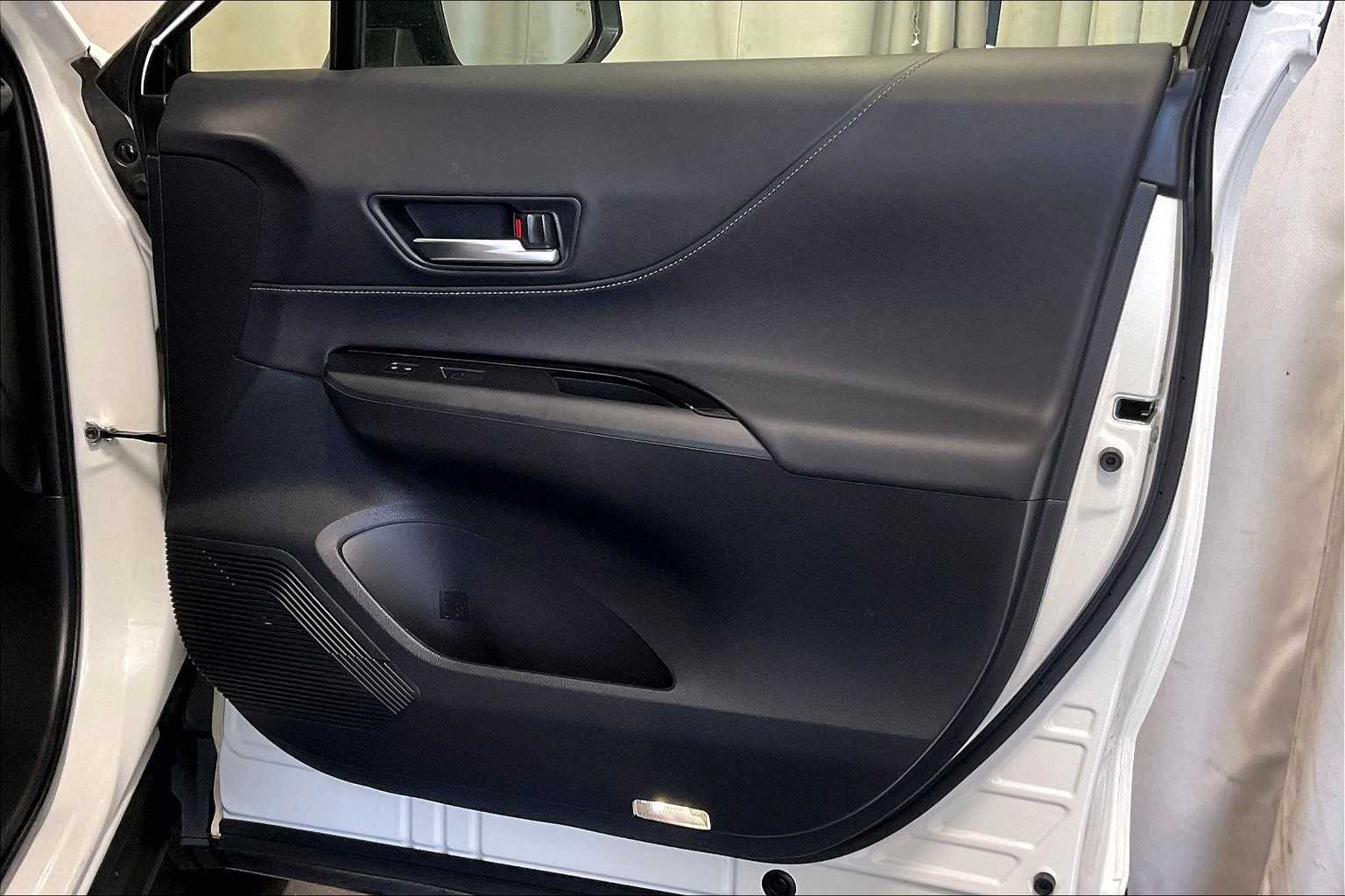 used 2022 Toyota Venza car, priced at $31,035