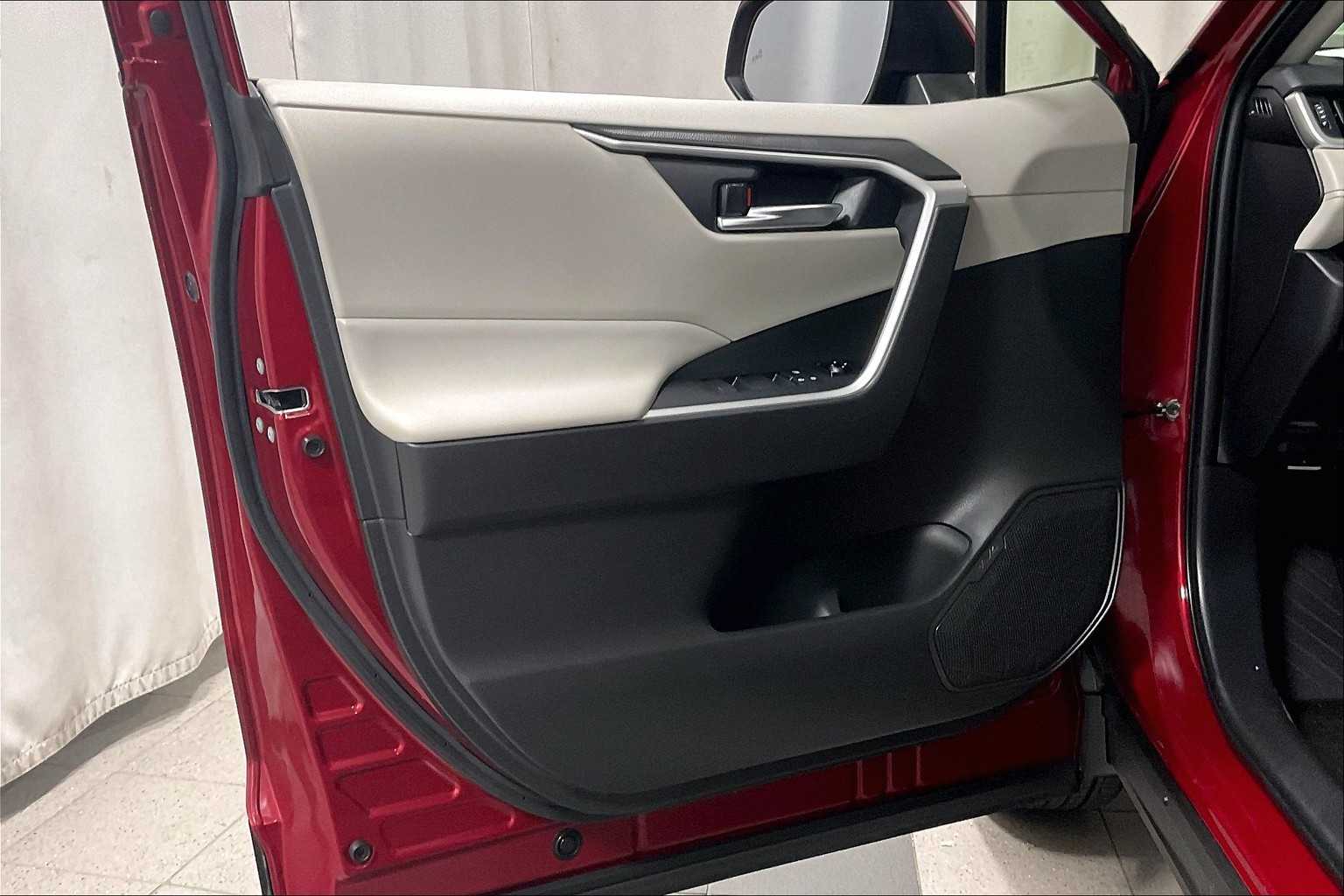 used 2021 Toyota RAV4 car, priced at $27,710