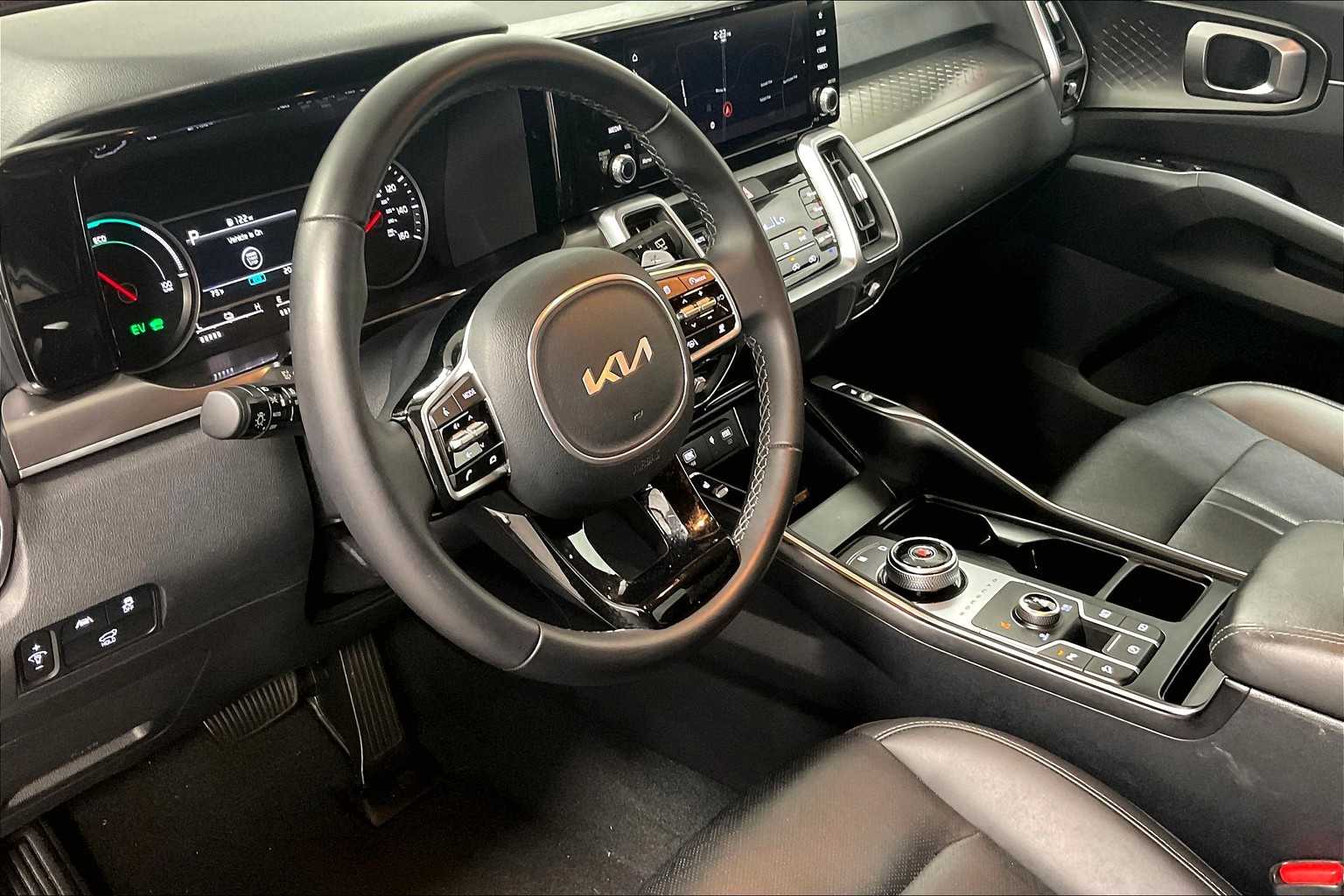 used 2023 Kia Sorento Hybrid car, priced at $33,272