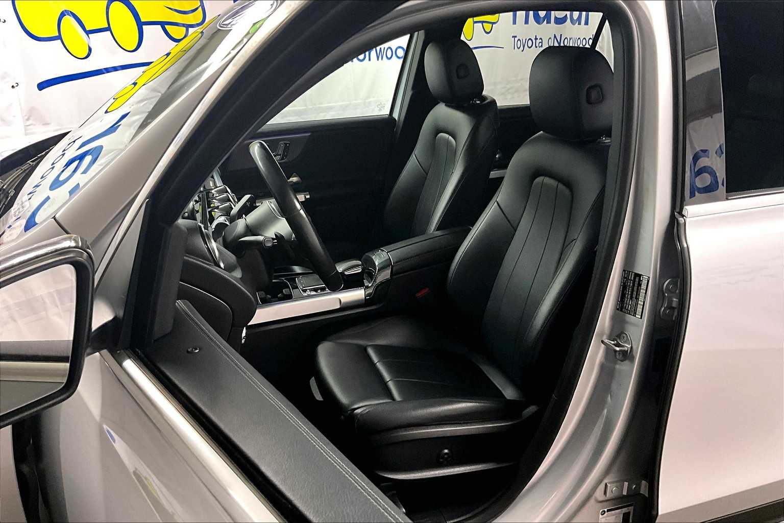 used 2020 Mercedes-Benz GLB car, priced at $20,208