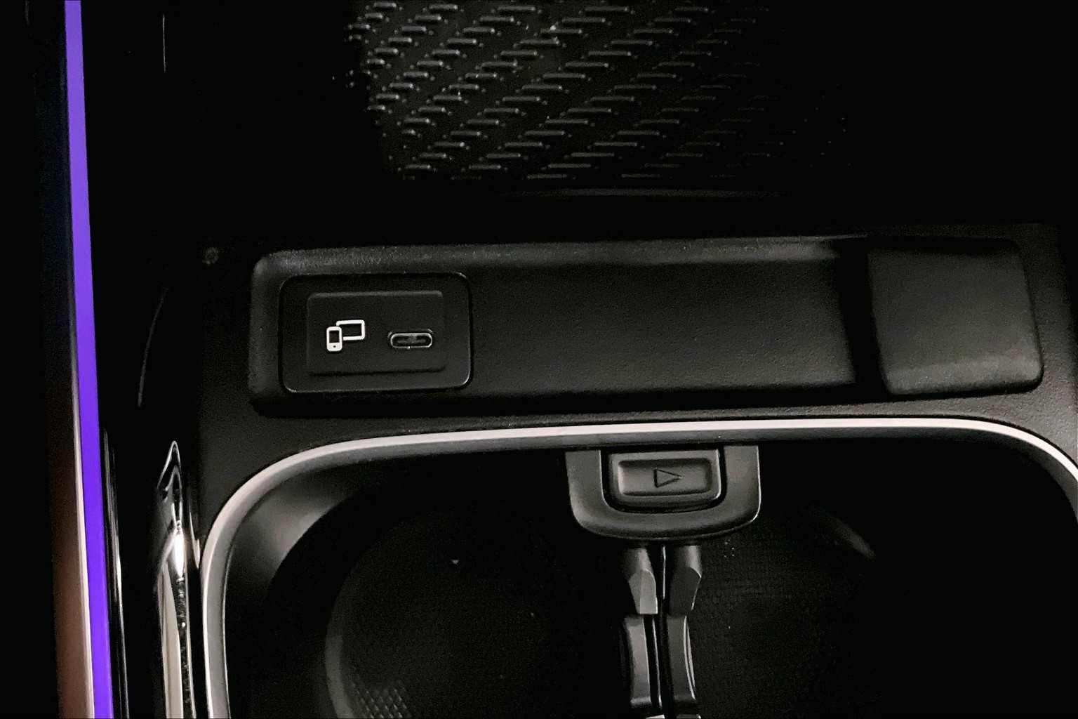 used 2020 Mercedes-Benz GLB car, priced at $20,208