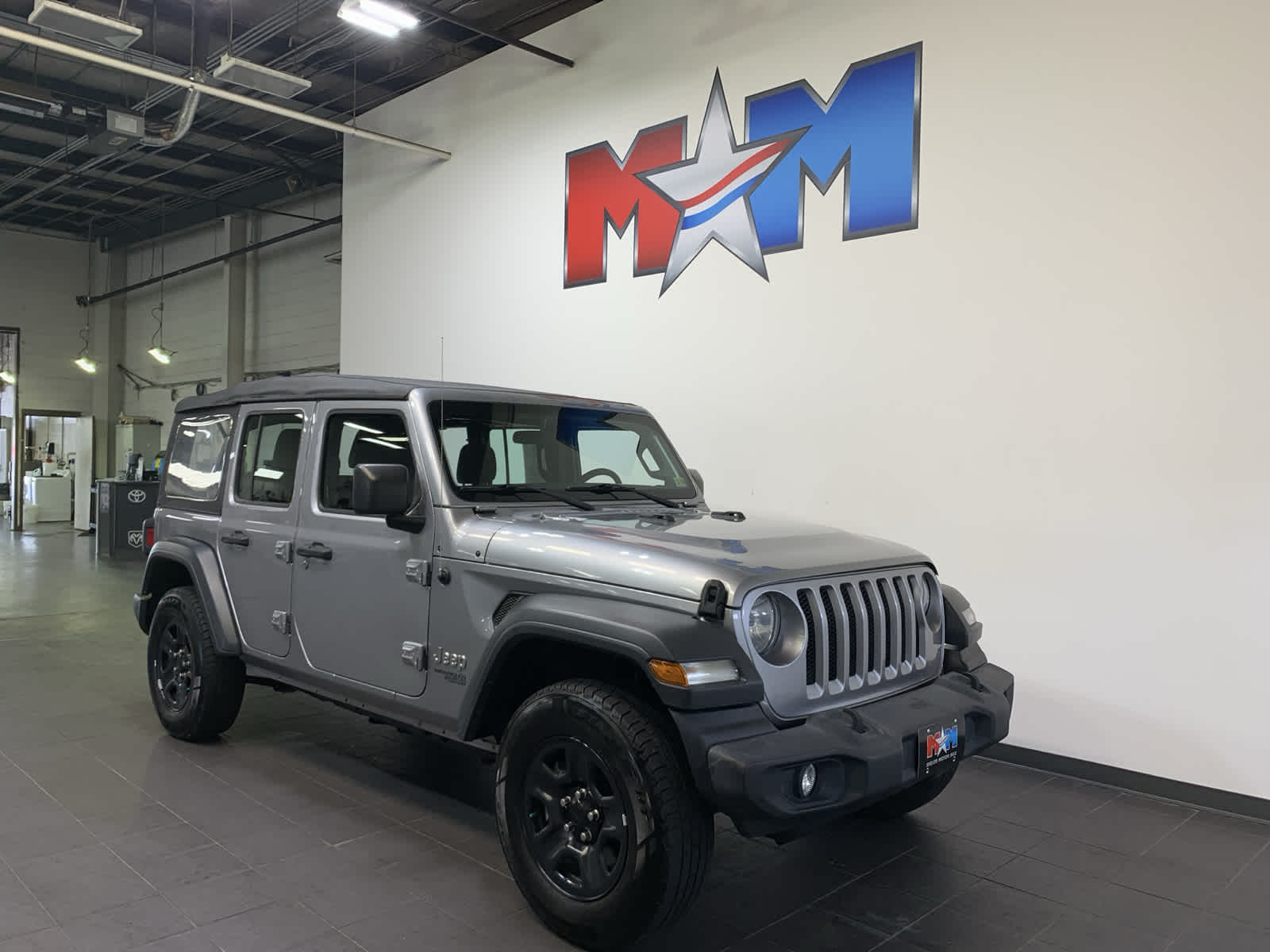used 2018 Jeep Wrangler Unlimited car, priced at $28,985