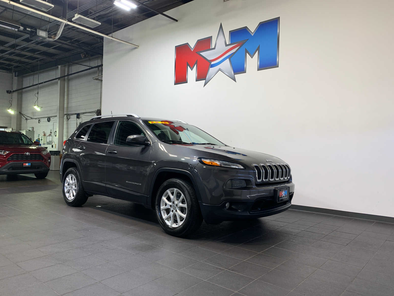 used 2017 Jeep Cherokee car, priced at $12,989