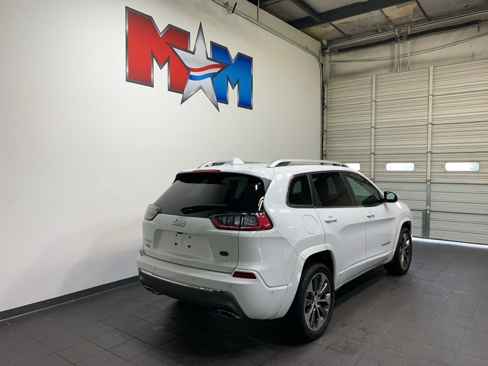 used 2019 Jeep Cherokee car, priced at $26,489