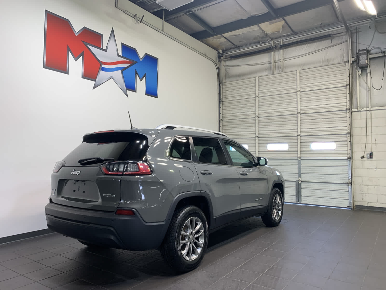 used 2020 Jeep Cherokee car, priced at $22,988