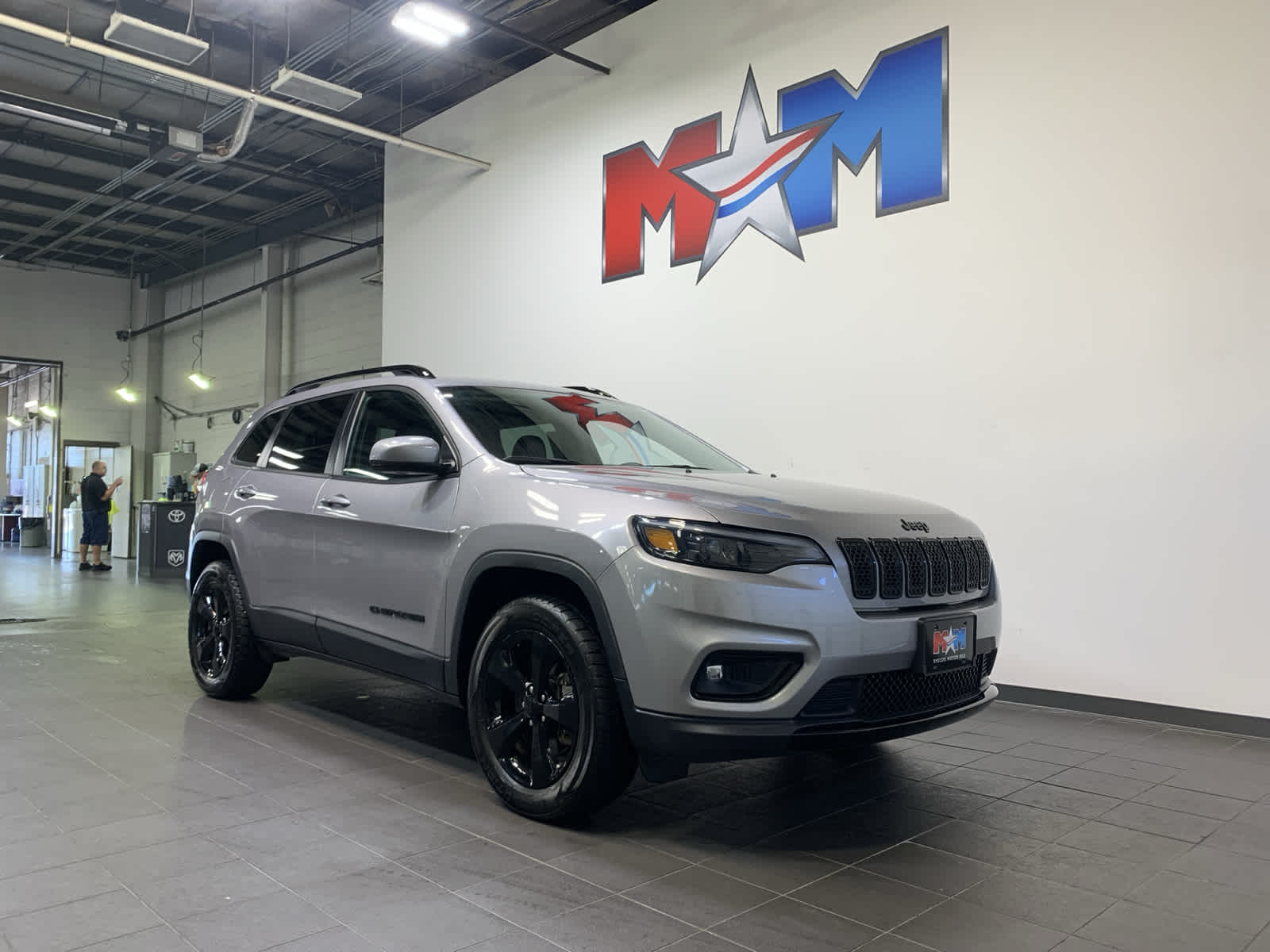 used 2020 Jeep Cherokee car, priced at $26,489