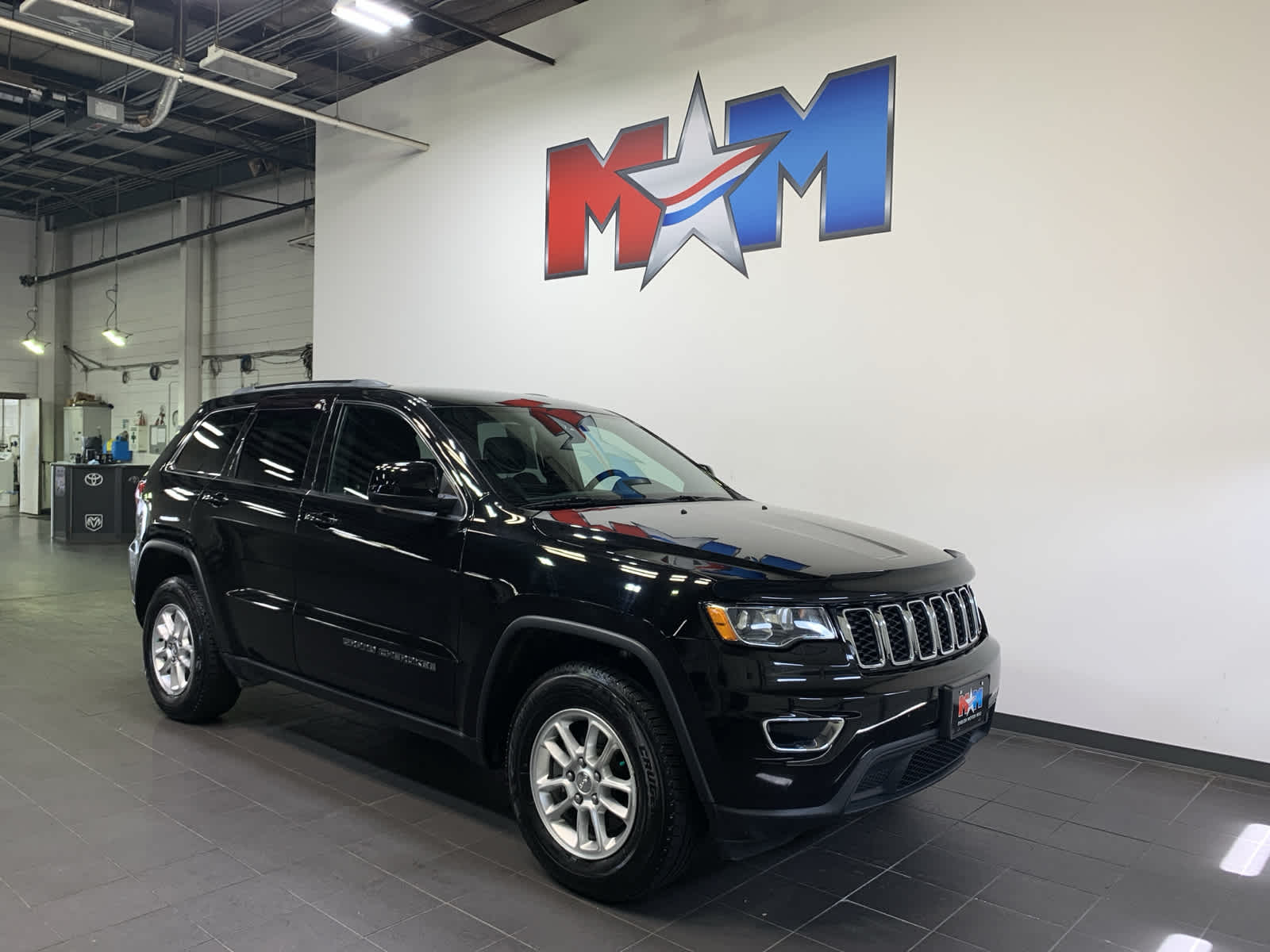 used 2018 Jeep Grand Cherokee car, priced at $19,987