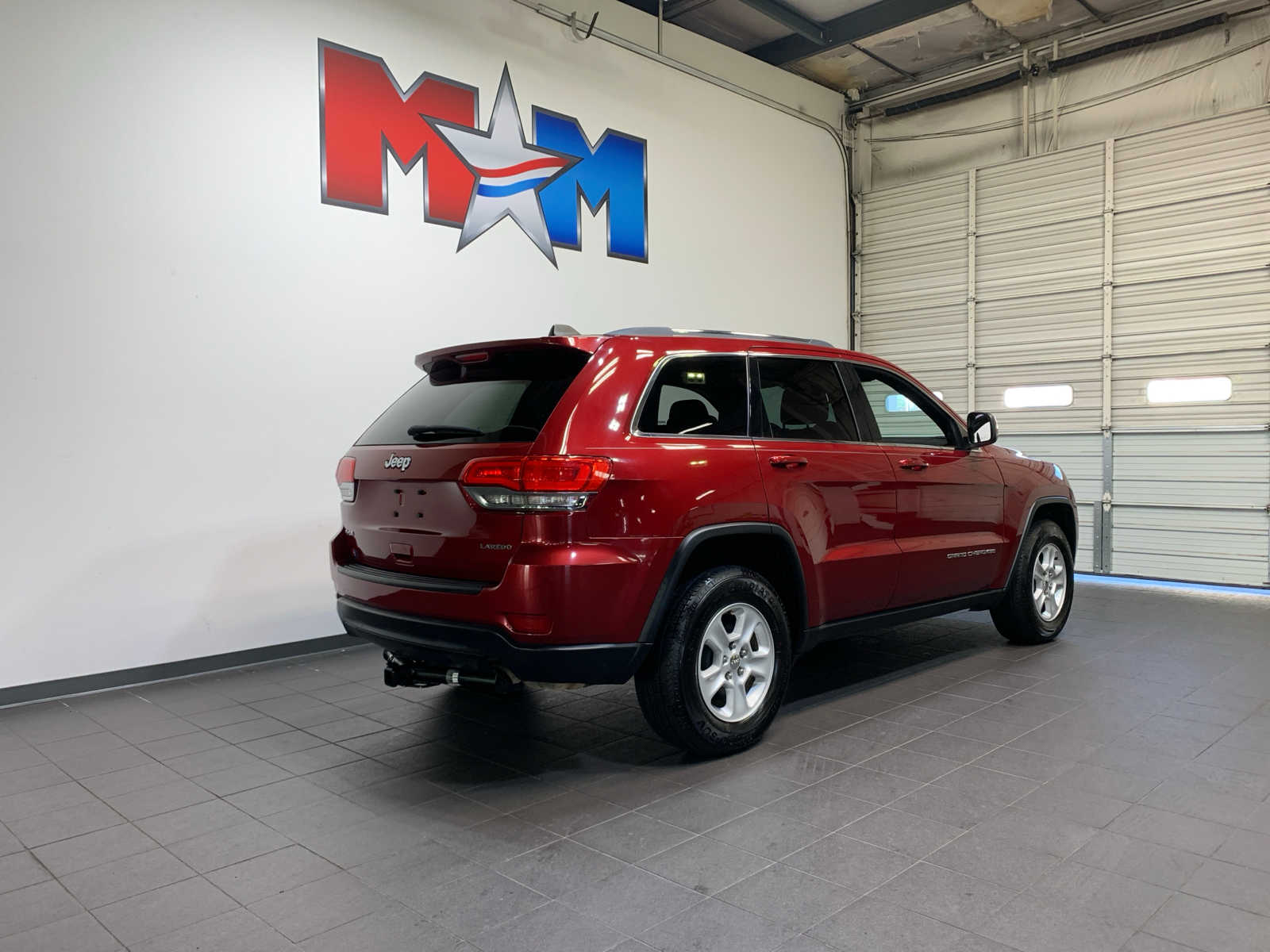 used 2015 Jeep Grand Cherokee car, priced at $15,989