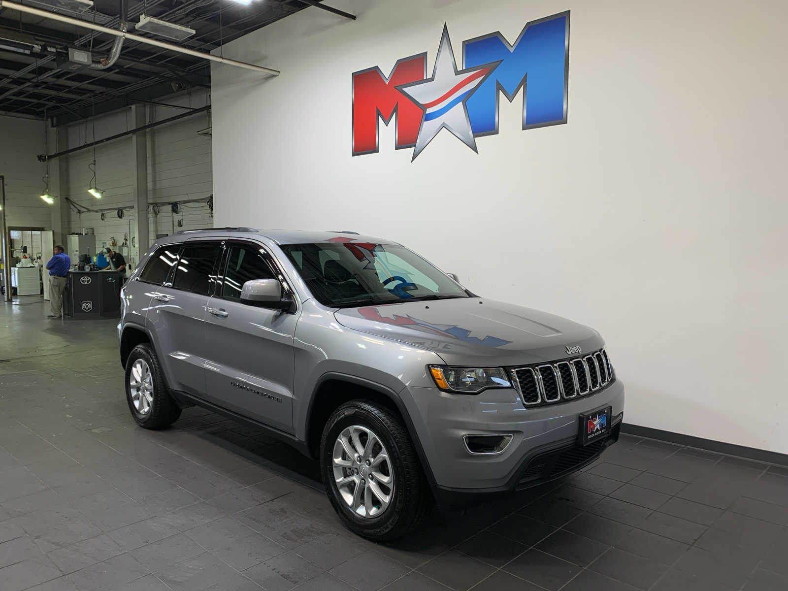 used 2021 Jeep Grand Cherokee car, priced at $28,389