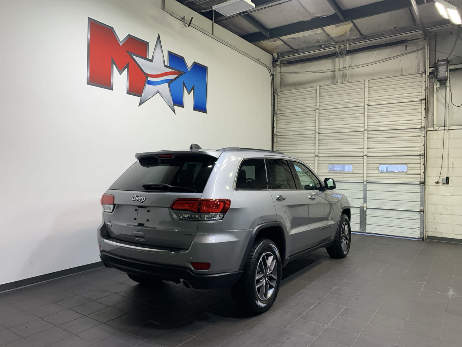used 2020 Jeep Grand Cherokee car, priced at $25,988