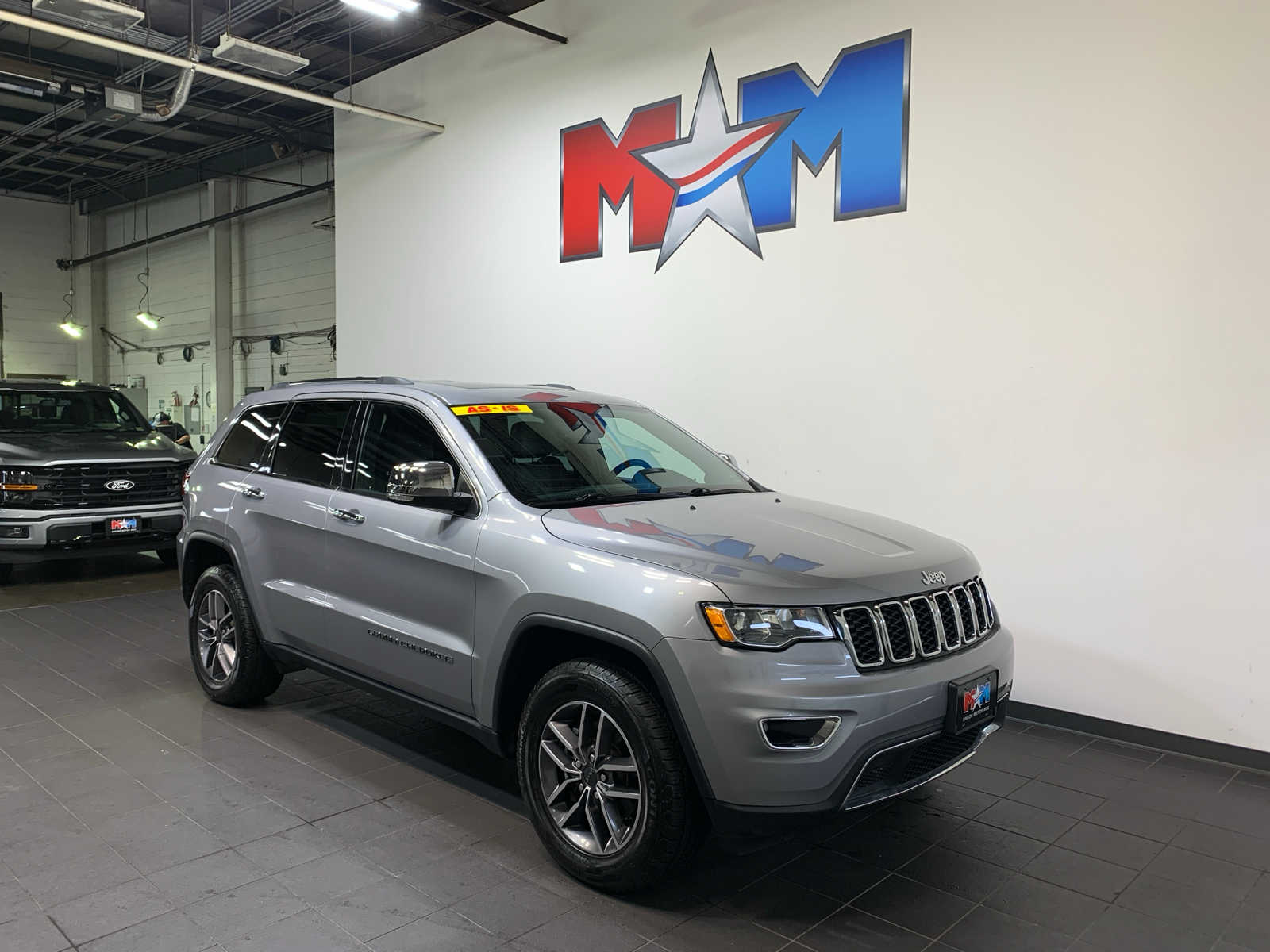 used 2020 Jeep Grand Cherokee car, priced at $21,489