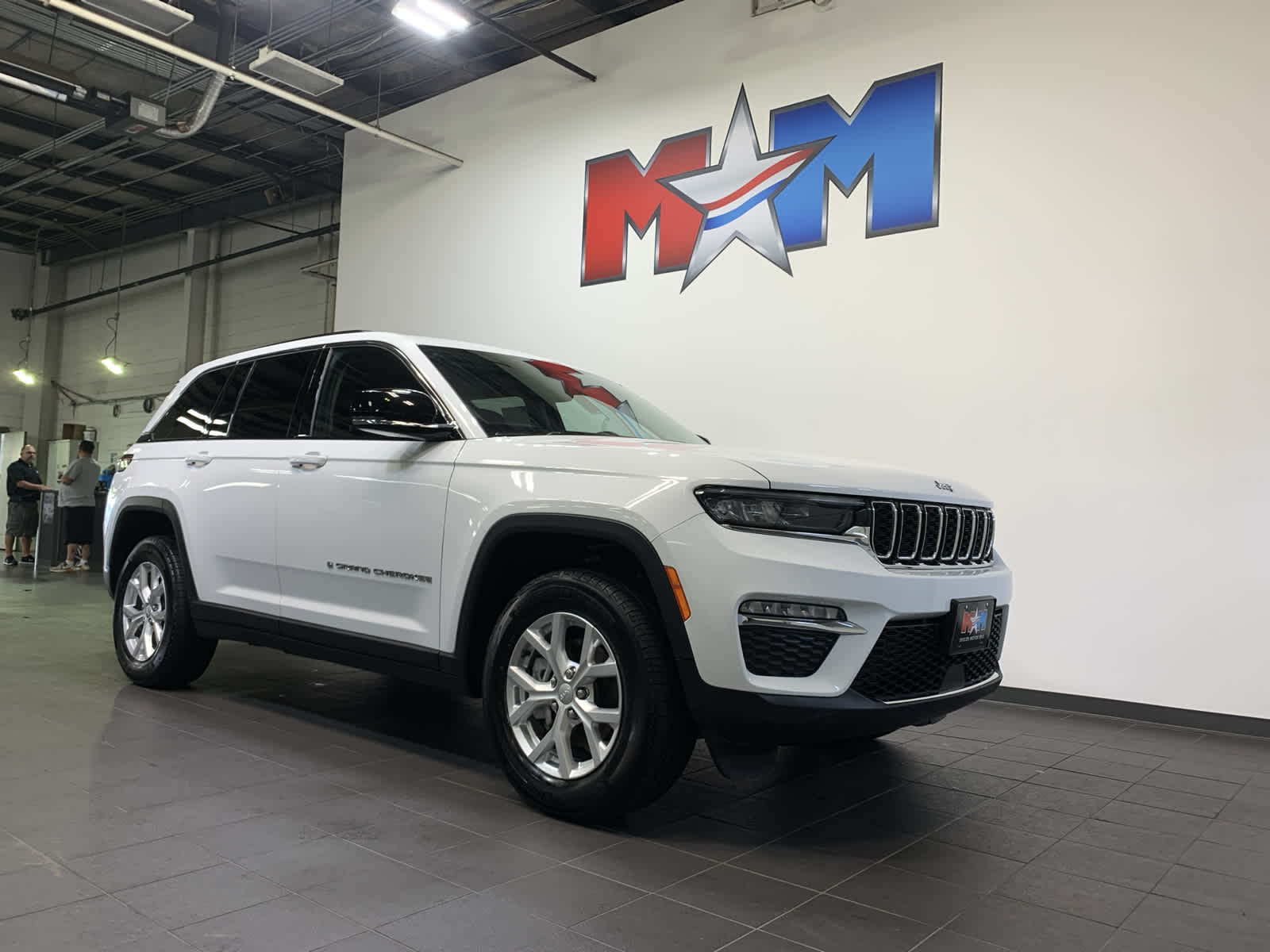 used 2023 Jeep Grand Cherokee car, priced at $36,985