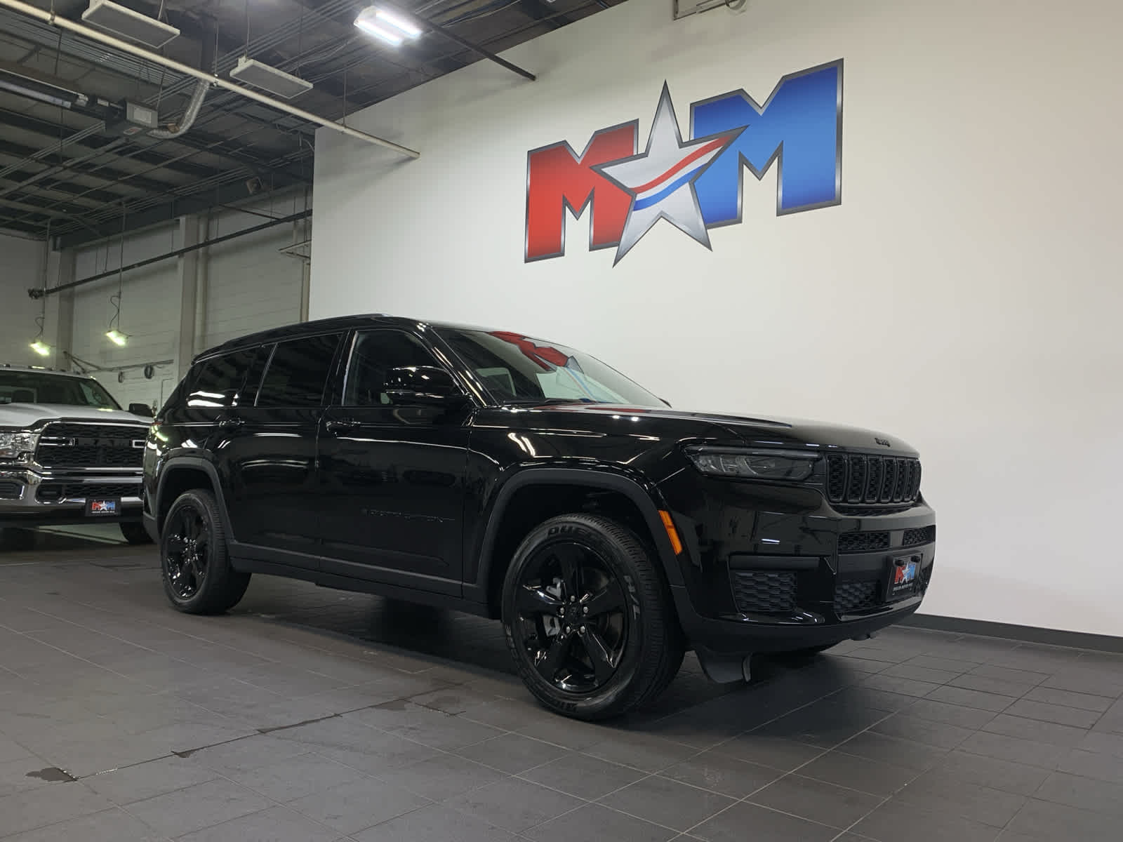 used 2023 Jeep Grand Cherokee L car, priced at $38,485