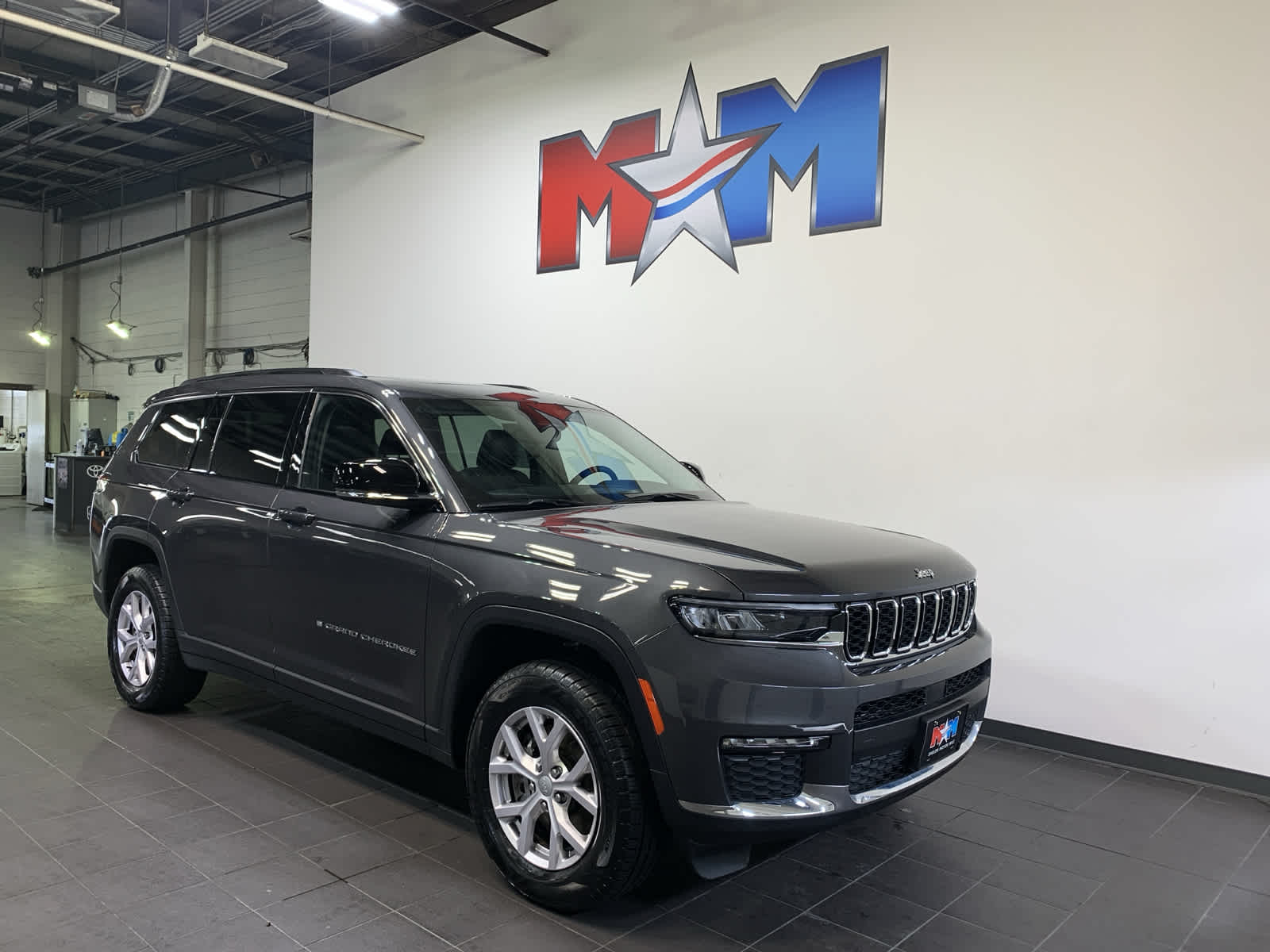 used 2022 Jeep Grand Cherokee L car, priced at $40,988