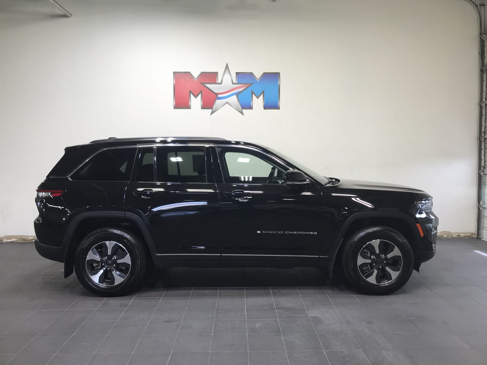 used 2022 Jeep Grand Cherokee 4xe car, priced at $50,988