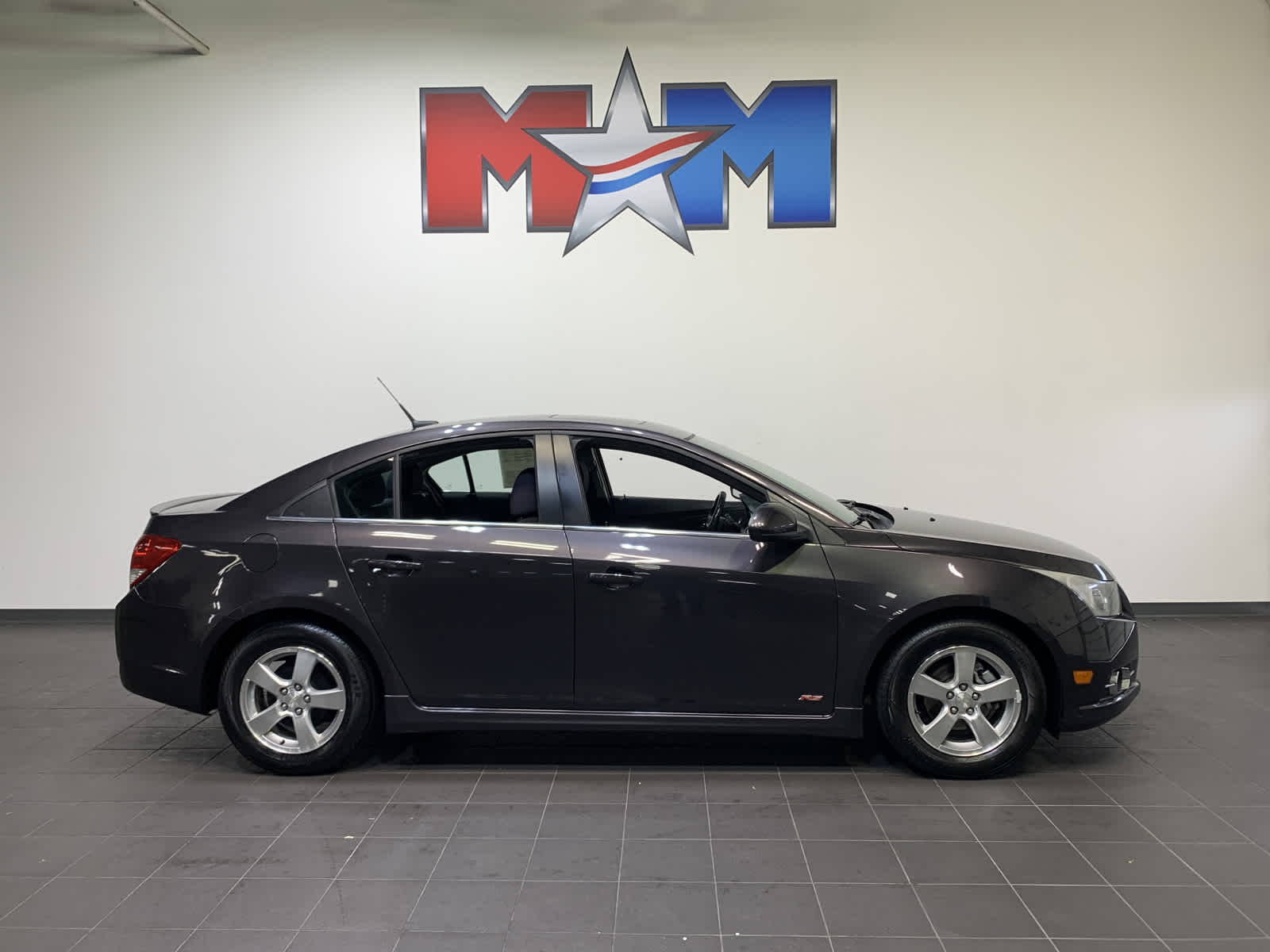 used 2014 Chevrolet Cruze car, priced at $11,989