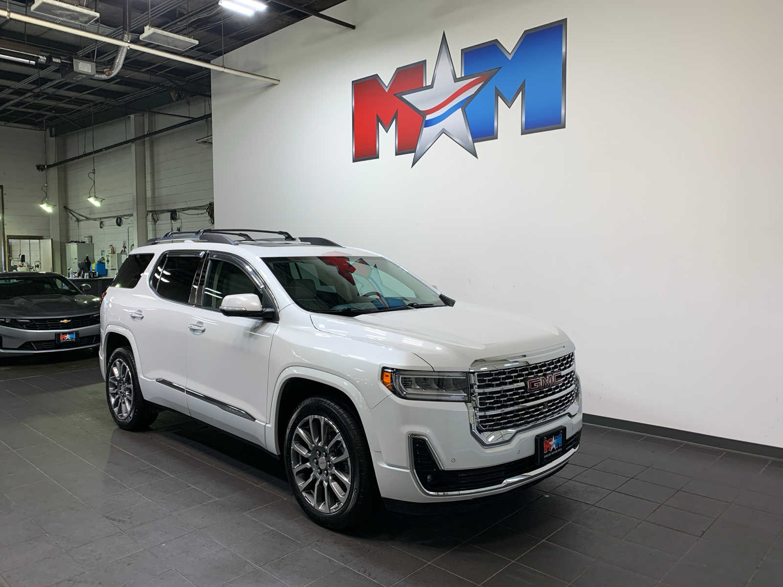 used 2021 GMC Acadia car, priced at $41,989