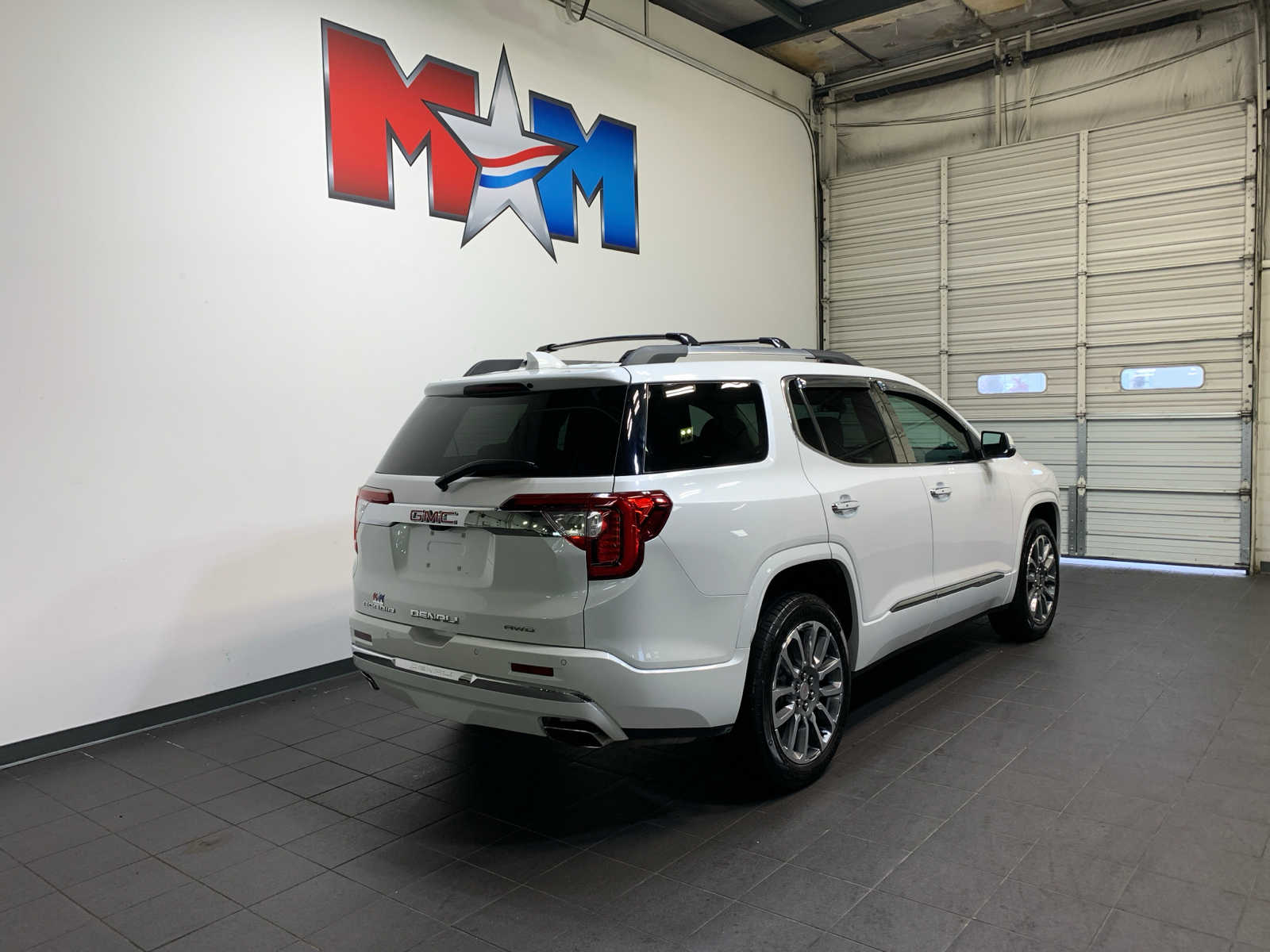 used 2021 GMC Acadia car, priced at $41,989