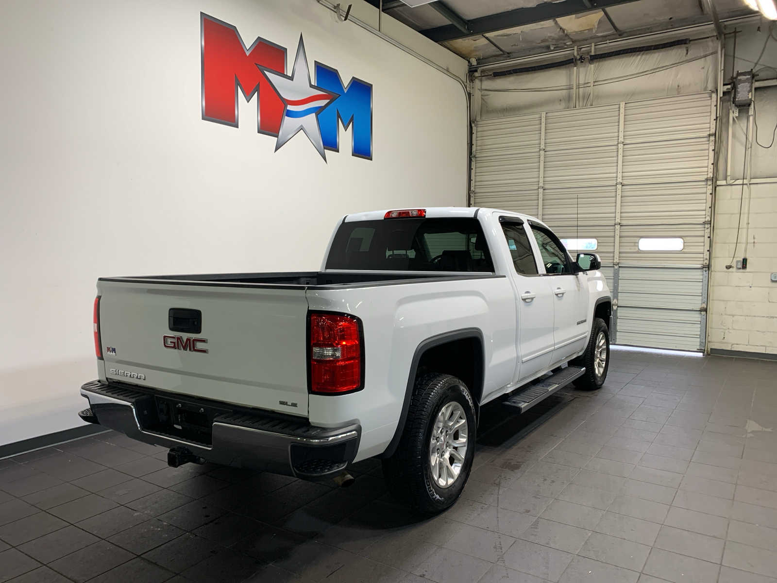 used 2015 GMC Sierra 1500 car, priced at $19,989