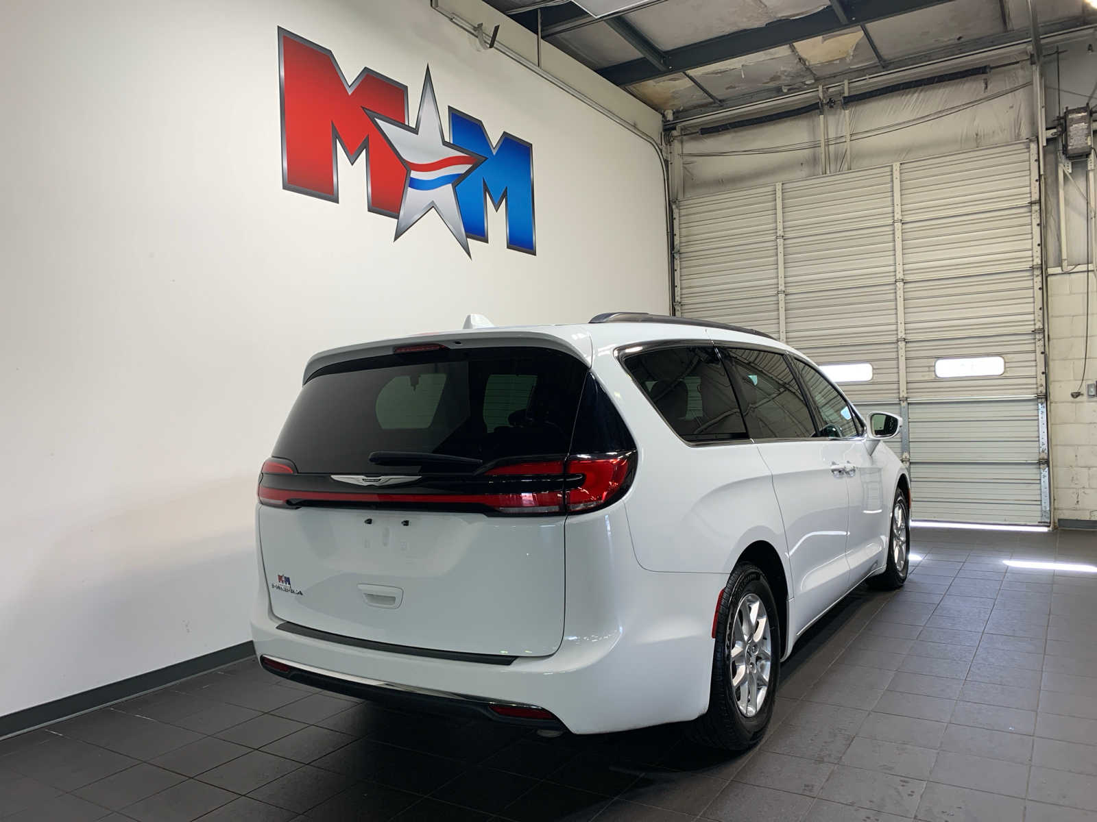 used 2022 Chrysler Pacifica car, priced at $27,385