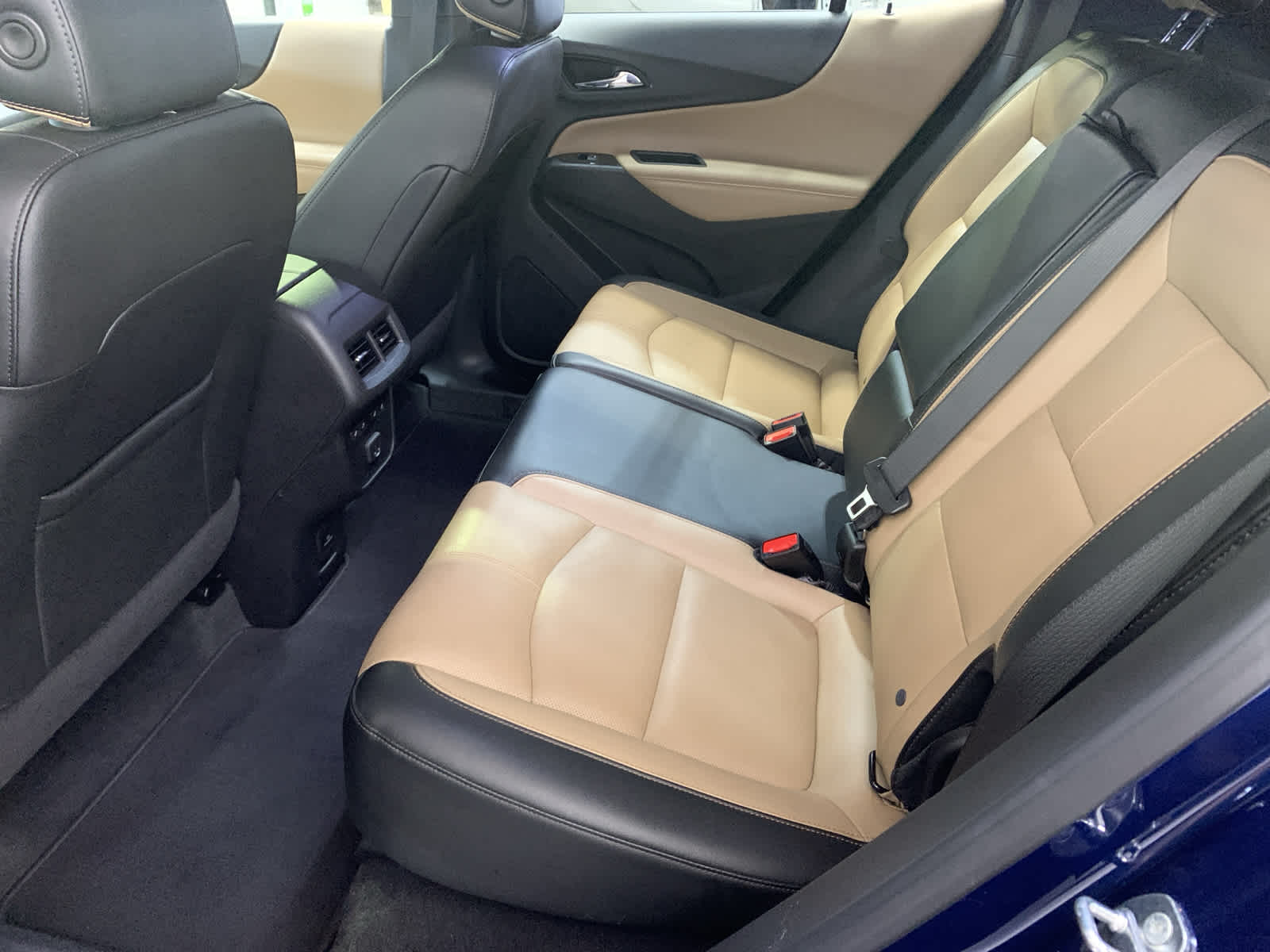used 2022 Chevrolet Equinox car, priced at $30,988