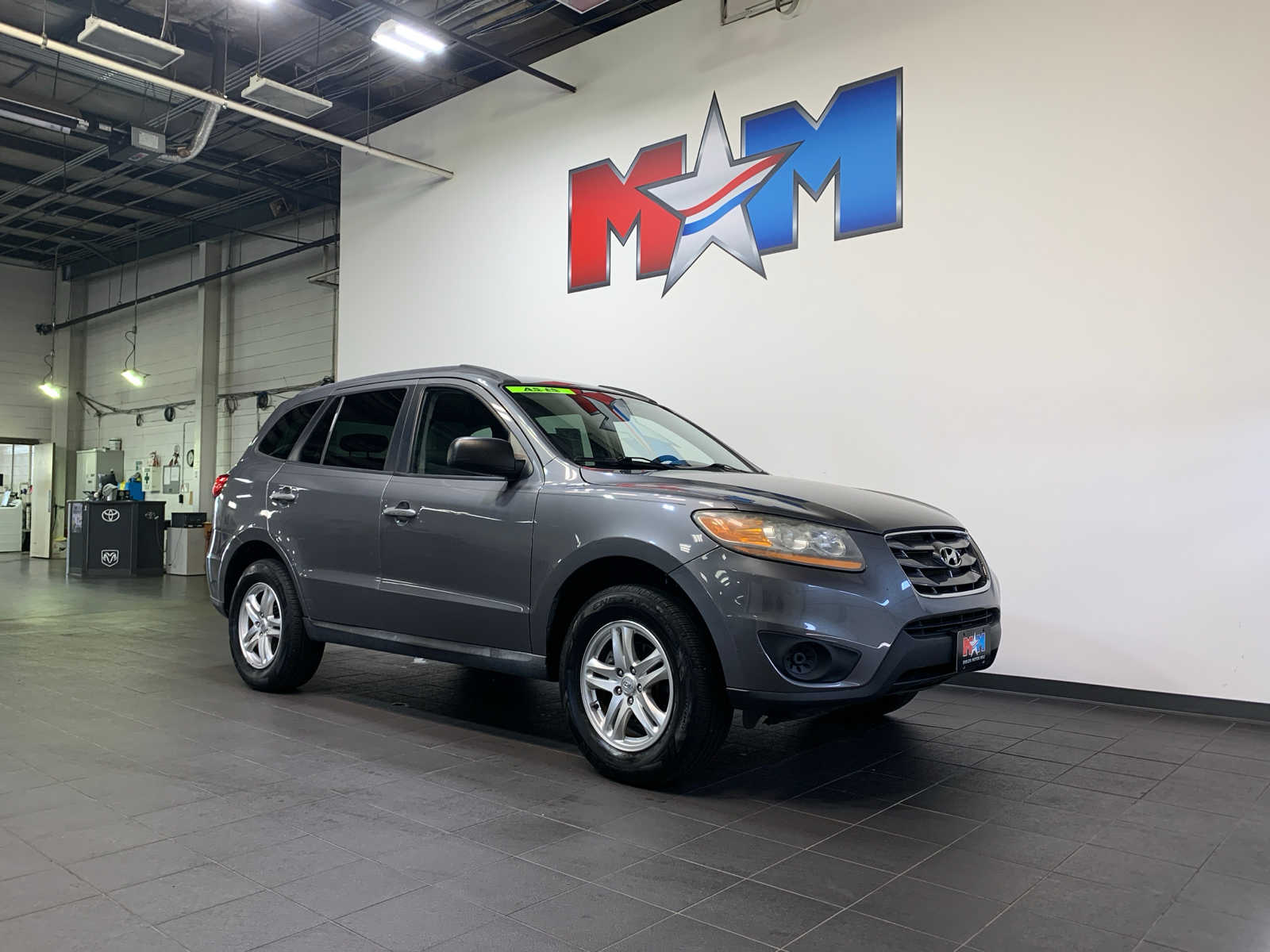 used 2010 Hyundai Santa Fe car, priced at $9,989