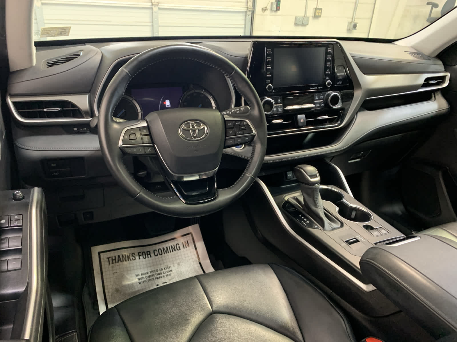 used 2021 Toyota Highlander car, priced at $30,689