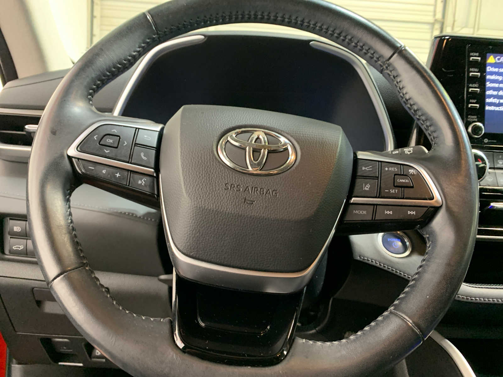 used 2021 Toyota Highlander car, priced at $39,389