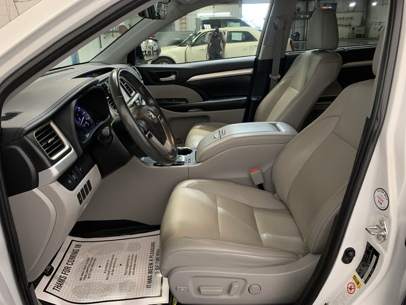 used 2019 Toyota Highlander car, priced at $29,788