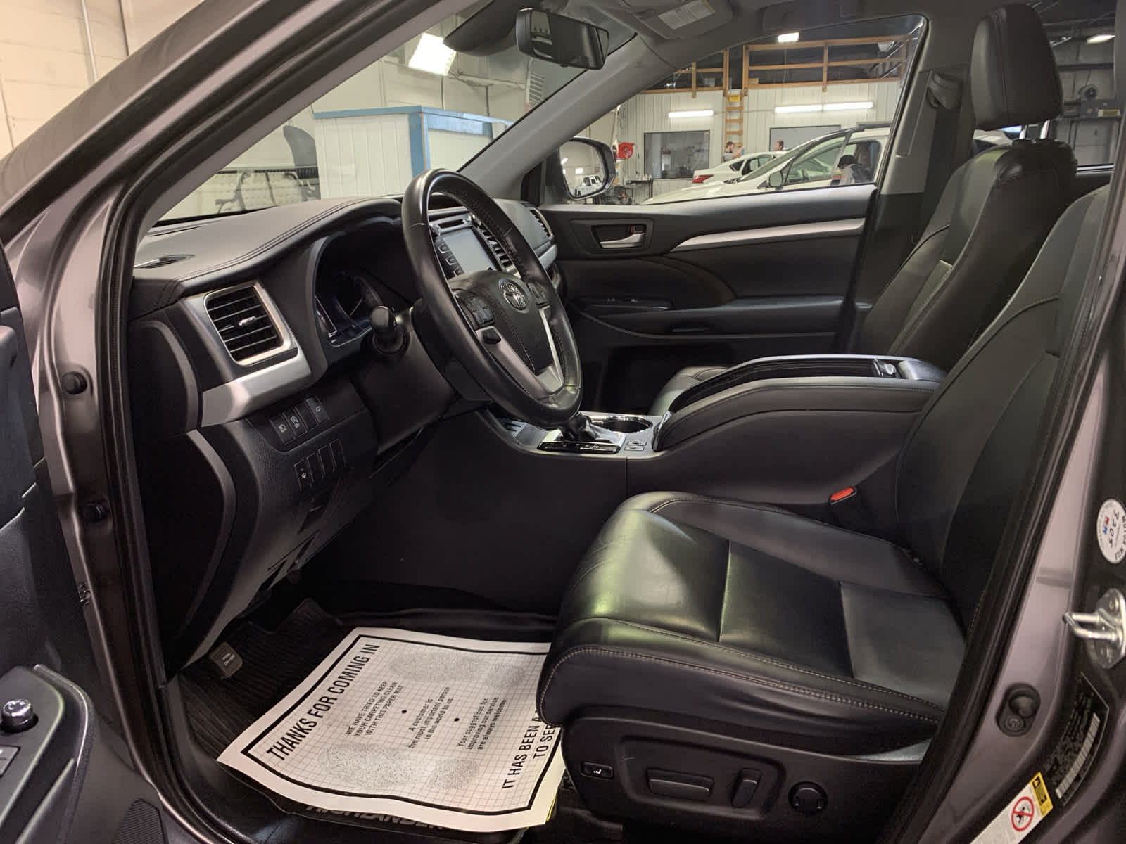 used 2019 Toyota Highlander car, priced at $35,489