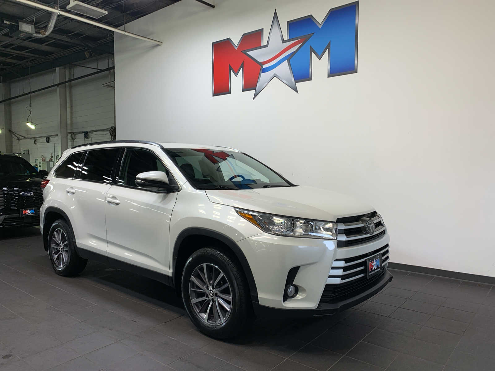 used 2019 Toyota Highlander car, priced at $36,849