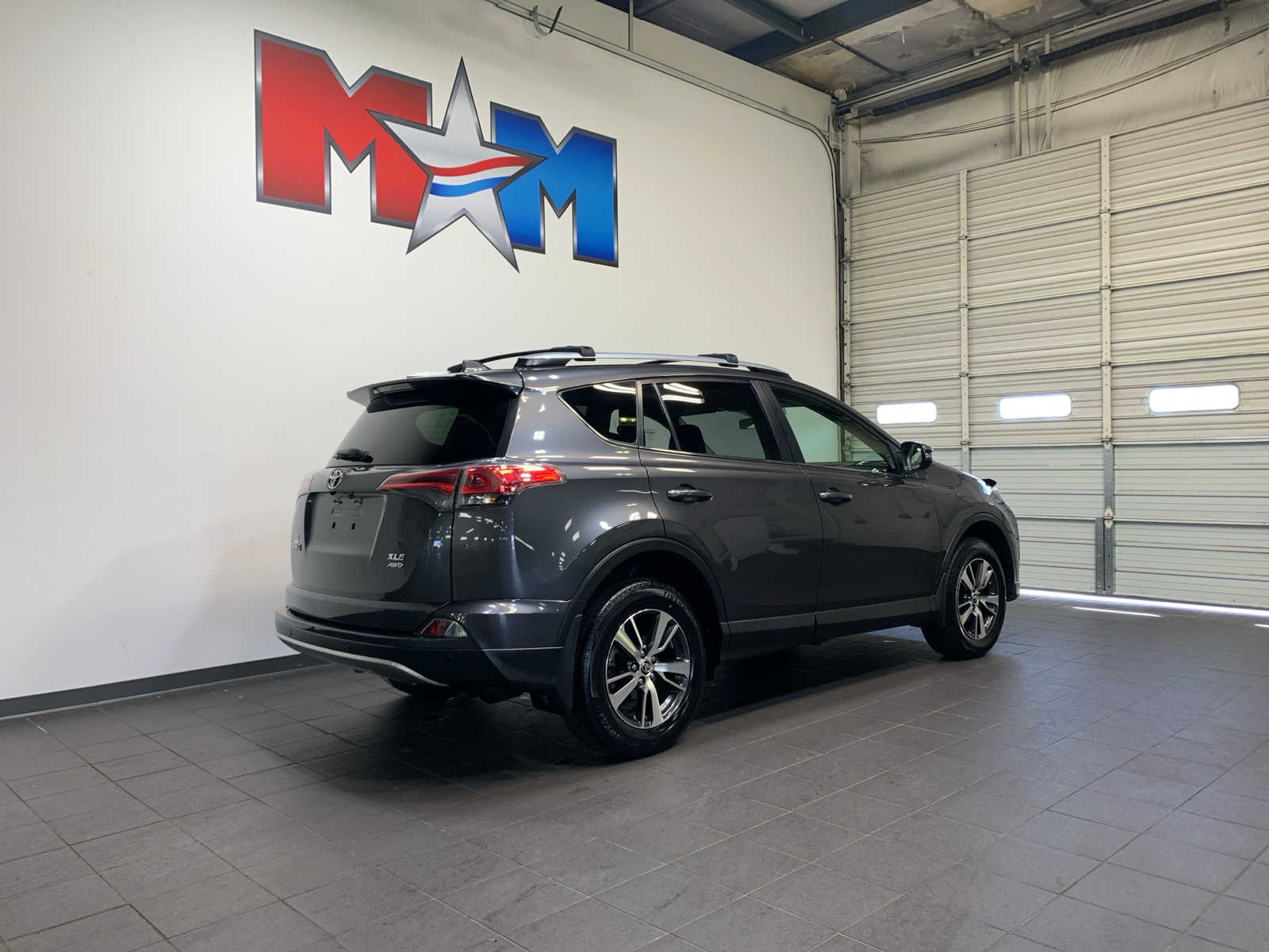 used 2018 Toyota RAV4 car, priced at $21,487