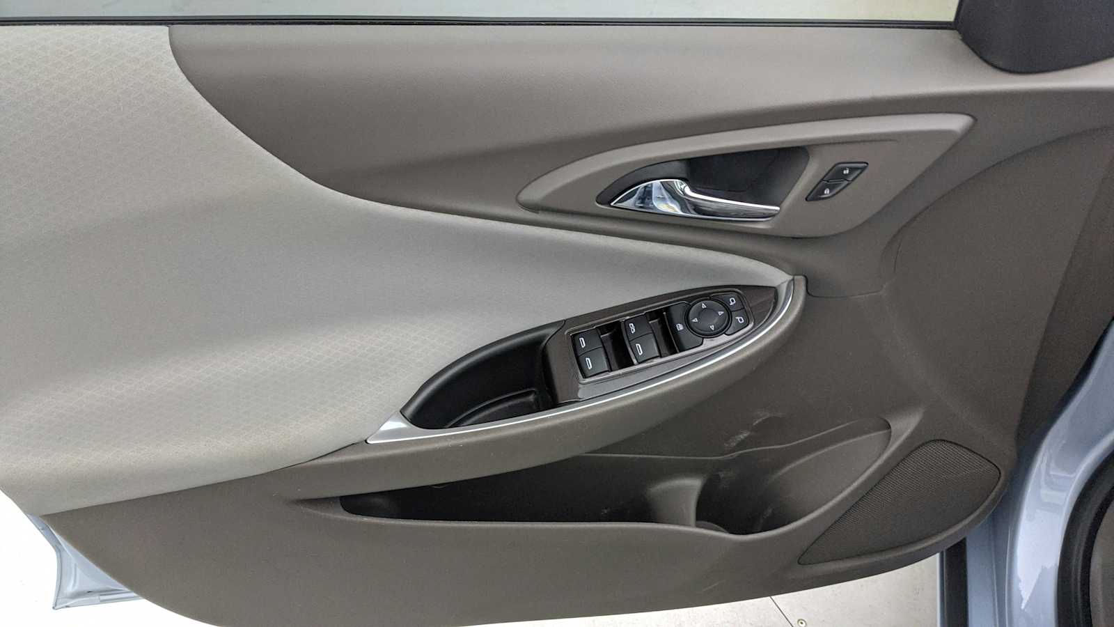used 2018 Chevrolet Malibu car, priced at $14,555