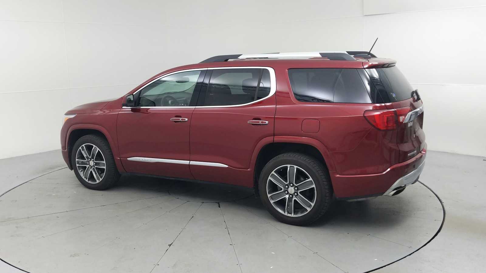 used 2019 GMC Acadia car, priced at $26,916