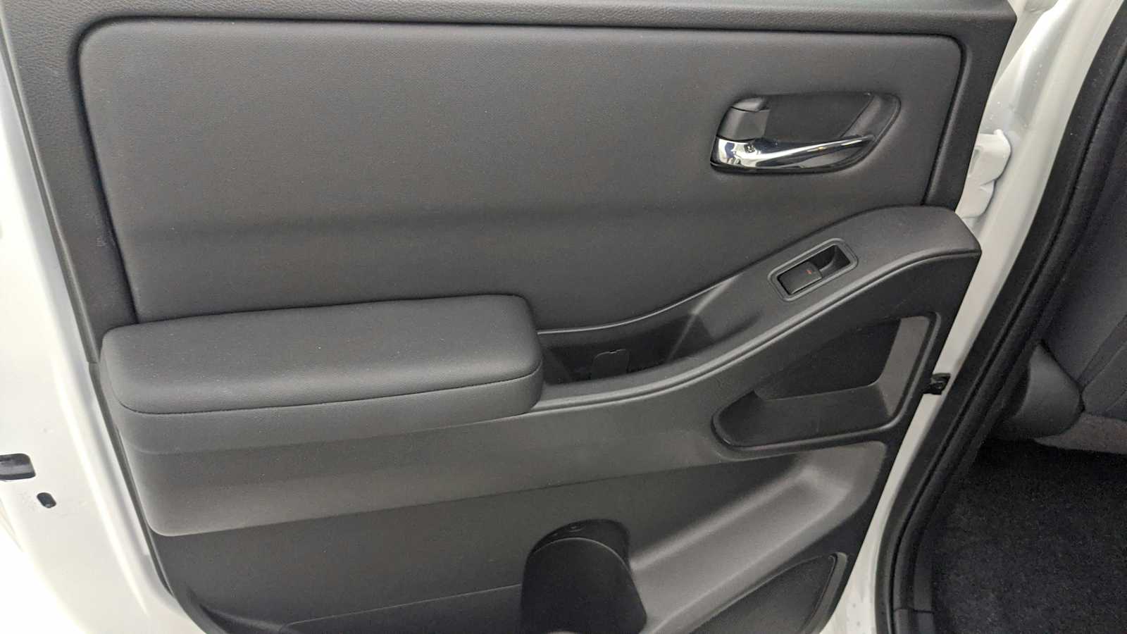 used 2022 Nissan Frontier car, priced at $27,998