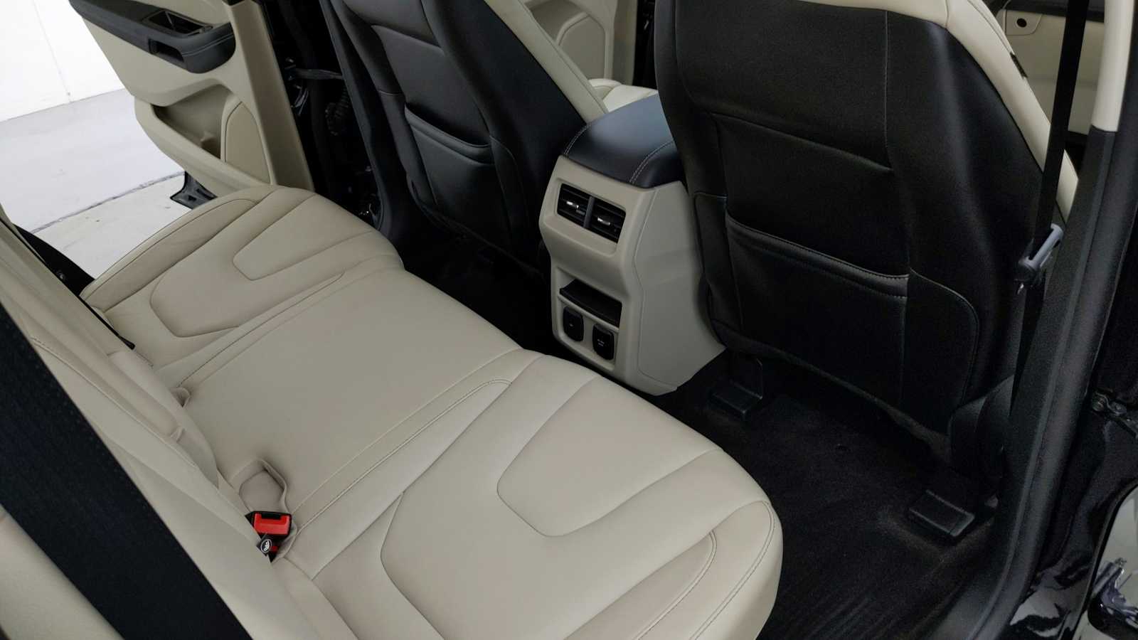 used 2020 Ford Edge car, priced at $21,555