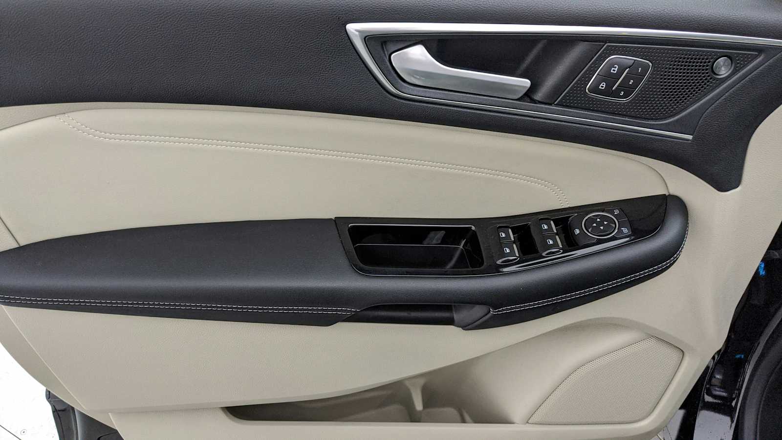 used 2020 Ford Edge car, priced at $21,555
