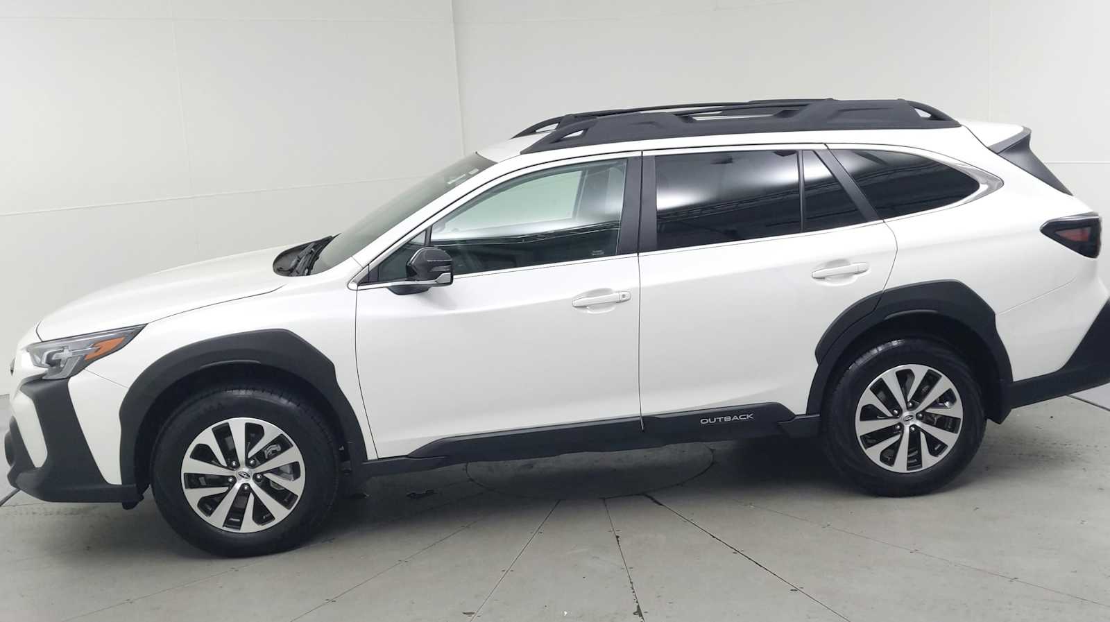 used 2025 Subaru Outback car, priced at $30,992