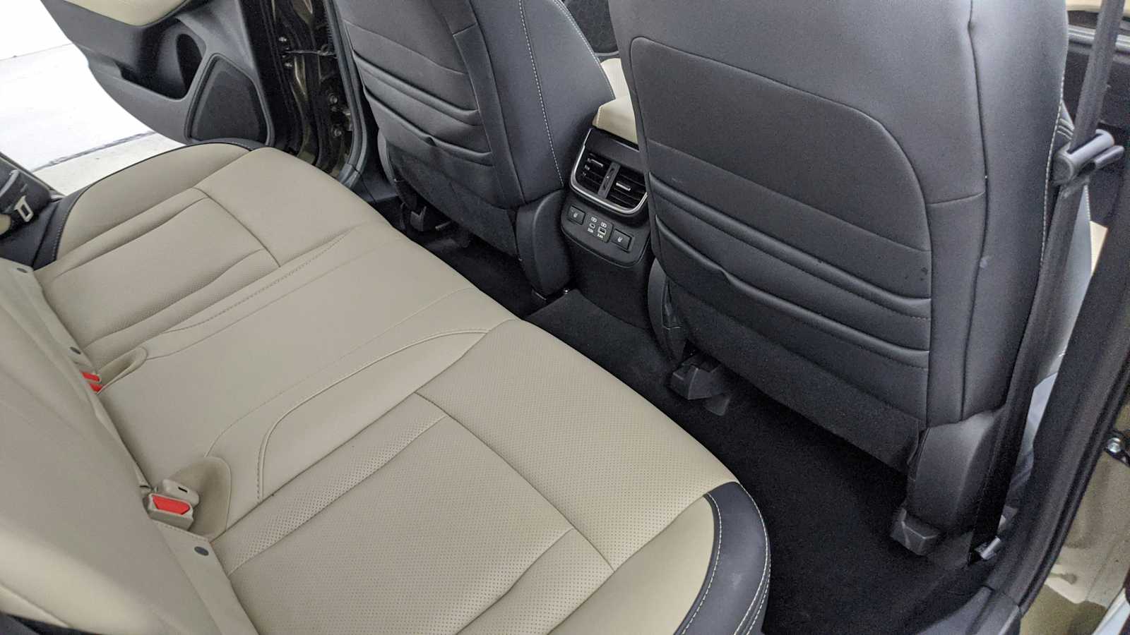 used 2023 Subaru Outback car, priced at $33,916