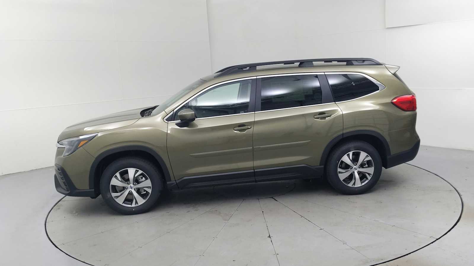 new 2025 Subaru Ascent car, priced at $41,101