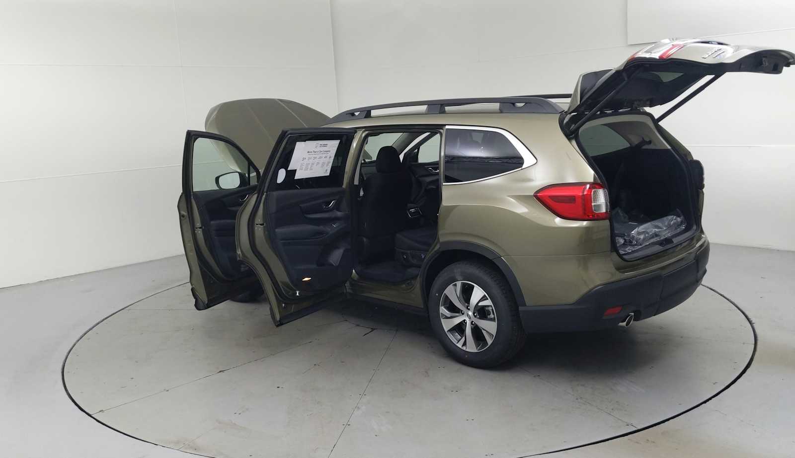 new 2025 Subaru Ascent car, priced at $41,101