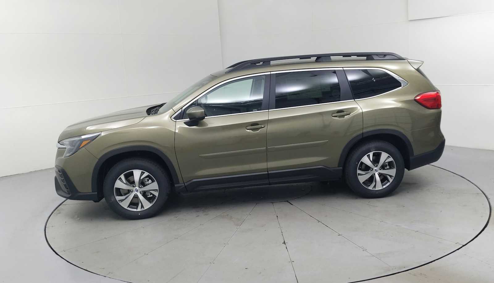 new 2025 Subaru Ascent car, priced at $41,101