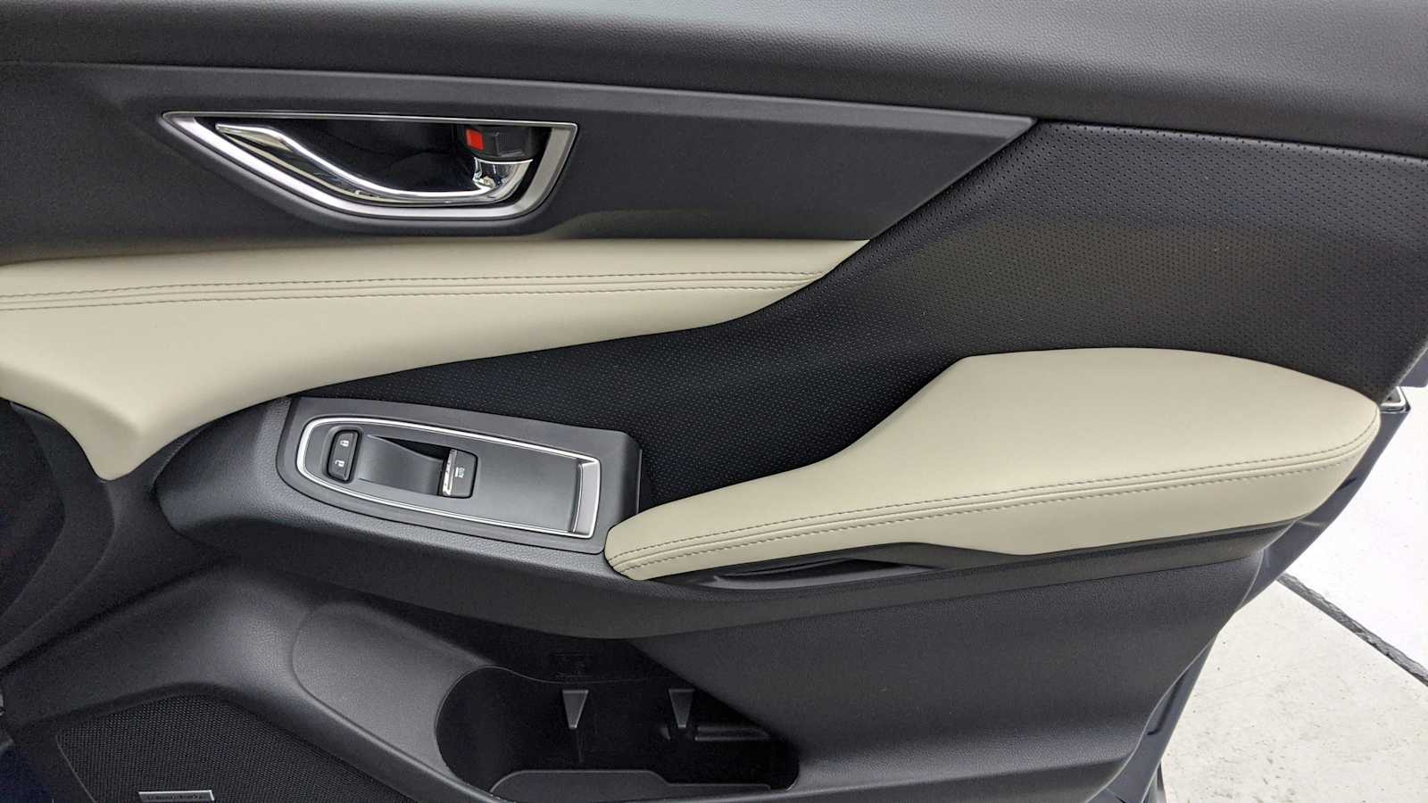 new 2025 Subaru Ascent car, priced at $50,668