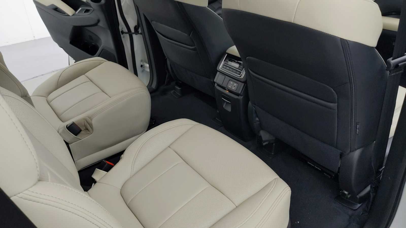 new 2025 Subaru Ascent car, priced at $48,893
