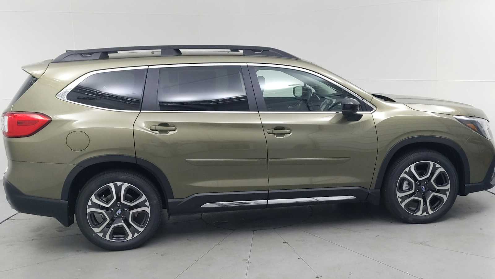 new 2024 Subaru Ascent car, priced at $48,236