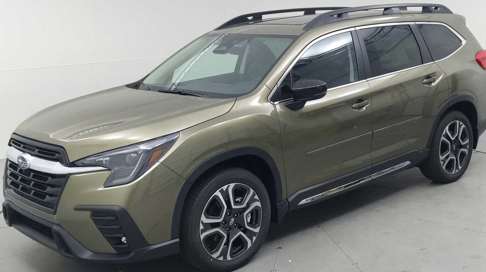 new 2024 Subaru Ascent car, priced at $48,236