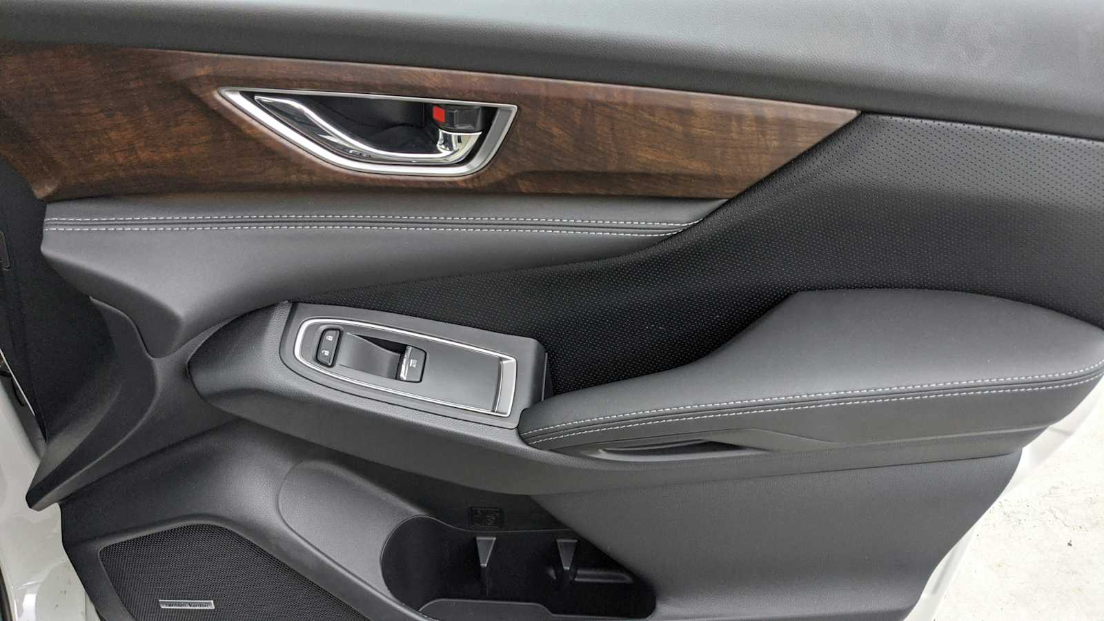 new 2025 Subaru Ascent car, priced at $52,132