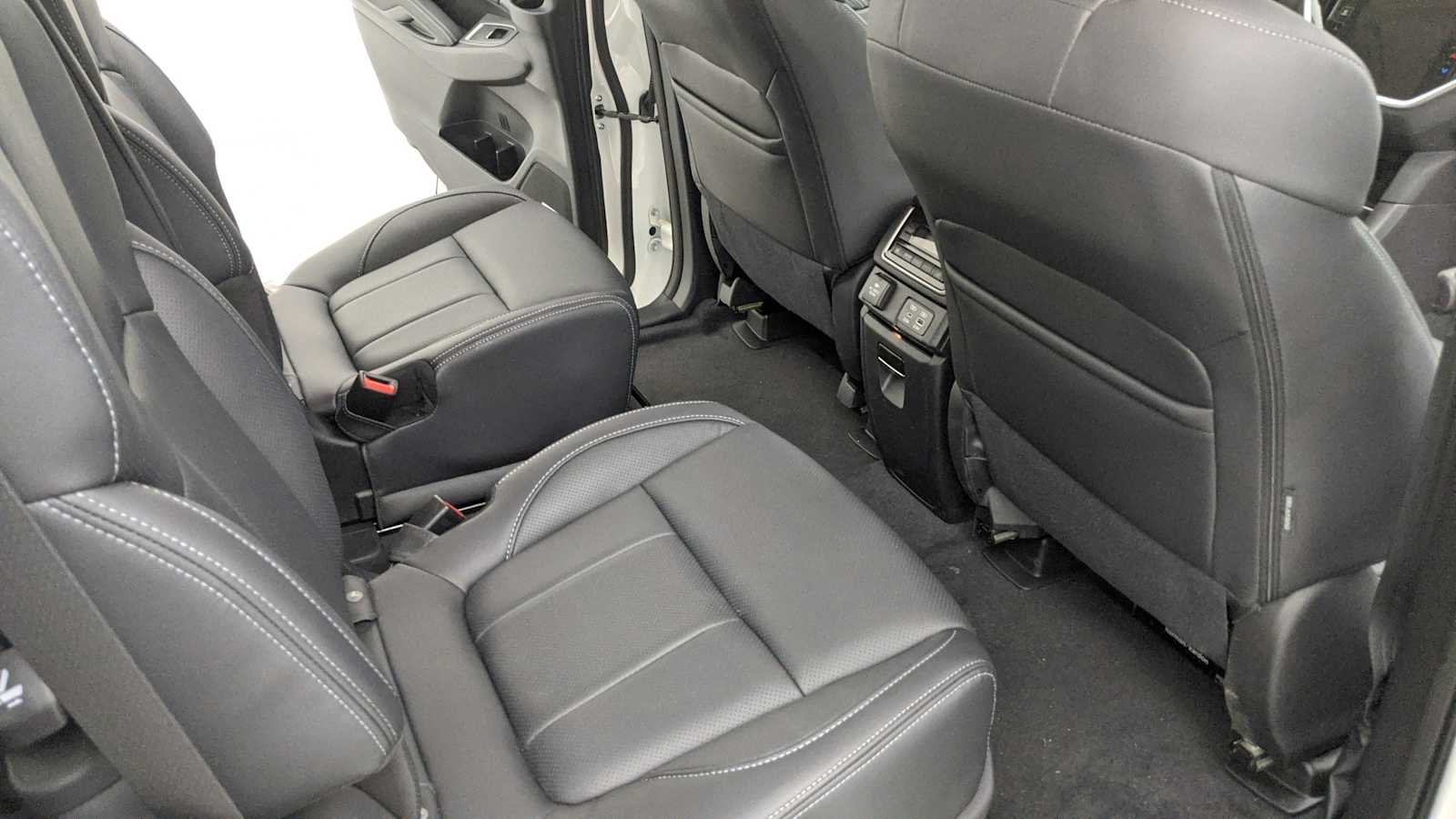 new 2025 Subaru Ascent car, priced at $52,132